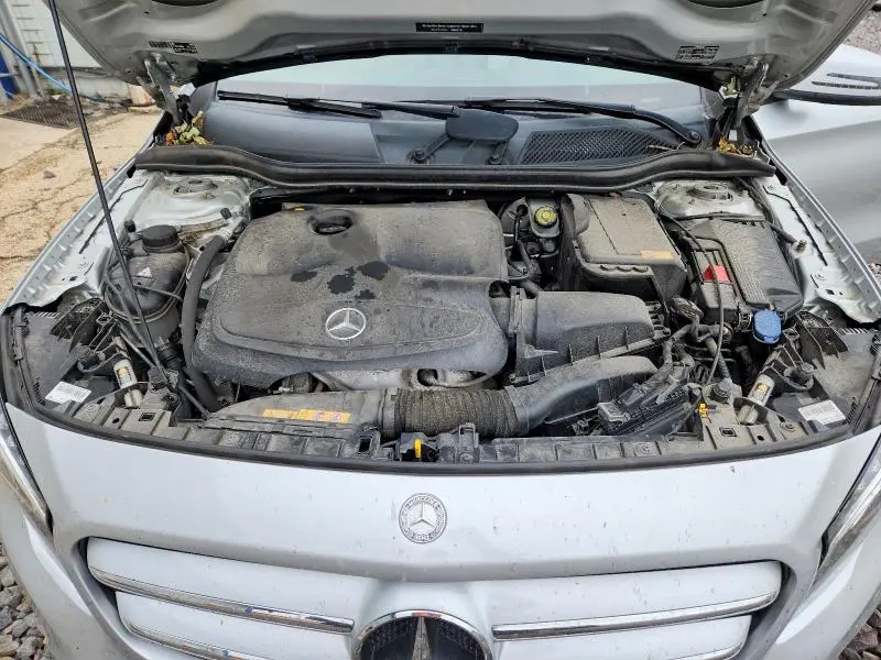 2015 MERCEDES-BENZ GLA 250 4MATIC  