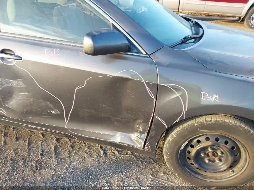 2011 TOYOTA CAMRY LE