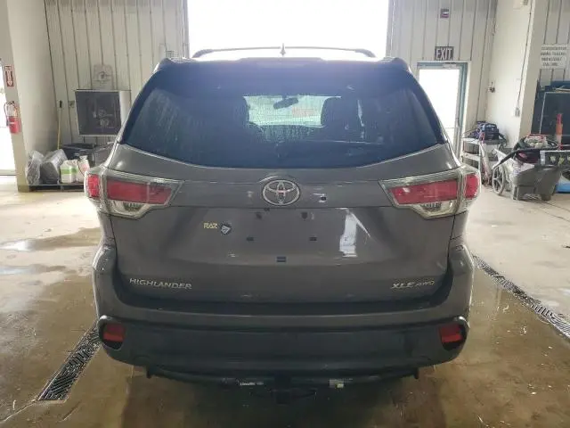 2016 TOYOTA HIGHLANDER XLE  