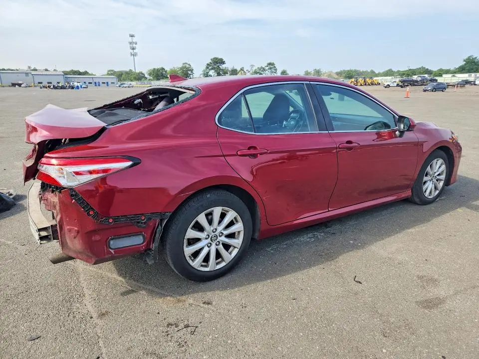 2019 TOYOTA CAMRY LE  