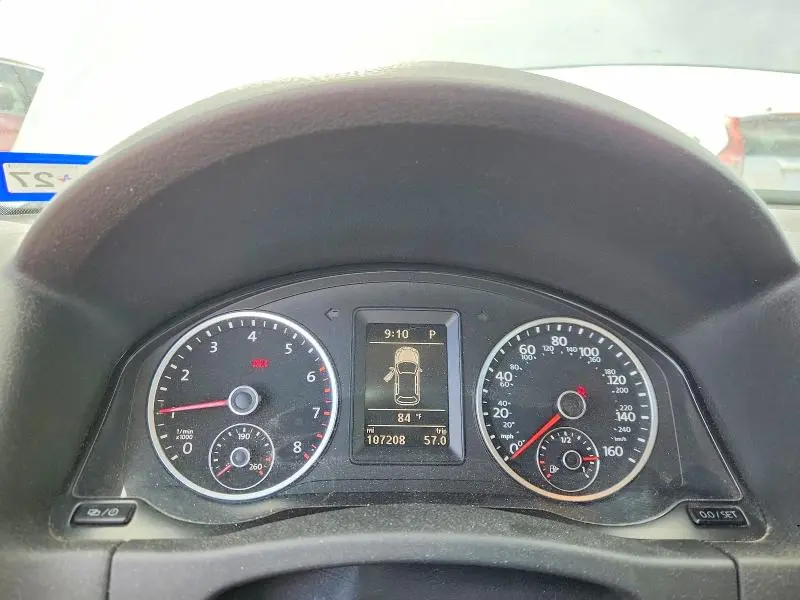 2016 VOLKSWAGEN TIGUAN S  