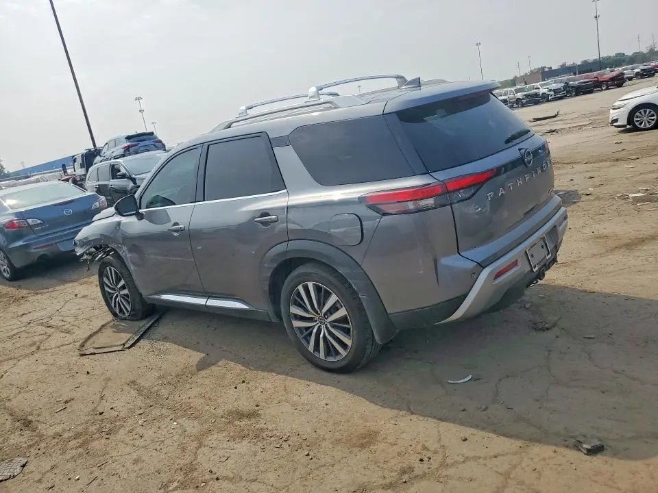 2022 NISSAN PATHFINDER PLATINUM  
