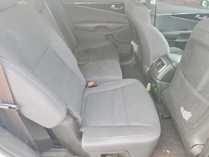 2019 KIA SORENTO LX V6  