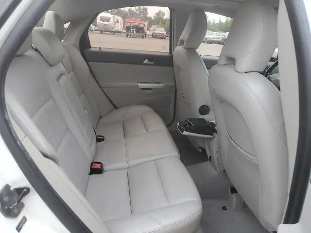2010 VOLVO S40 2.4I  