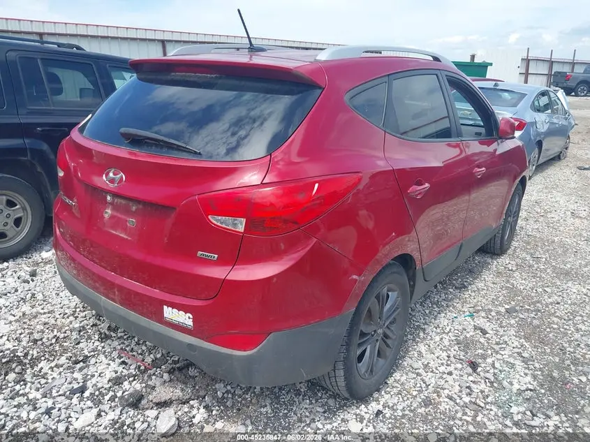 2015 HYUNDAI TUCSON SE