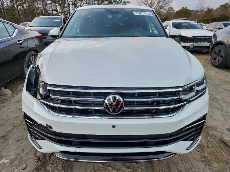 2023 VOLKSWAGEN TIGUAN SEL R-LINE BLACK  