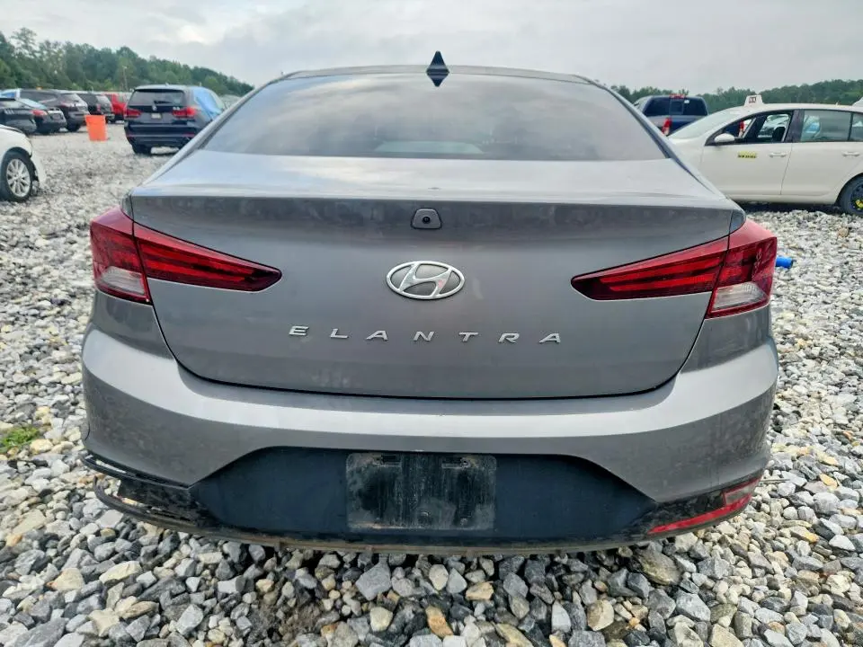 2019 HYUNDAI ELANTRA SEL  