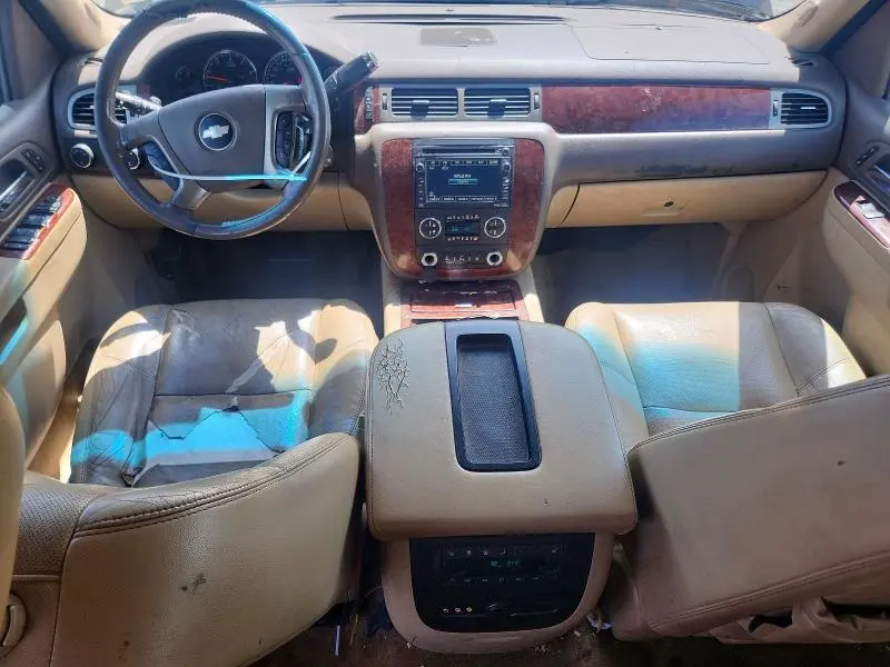 2011 CHEVROLET SUBURBAN K1500 LTZ  