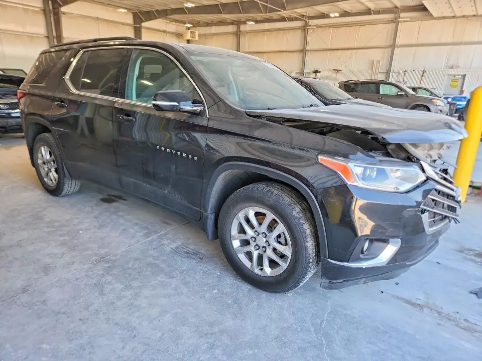 2020 CHEVROLET TRAVERSE LT  