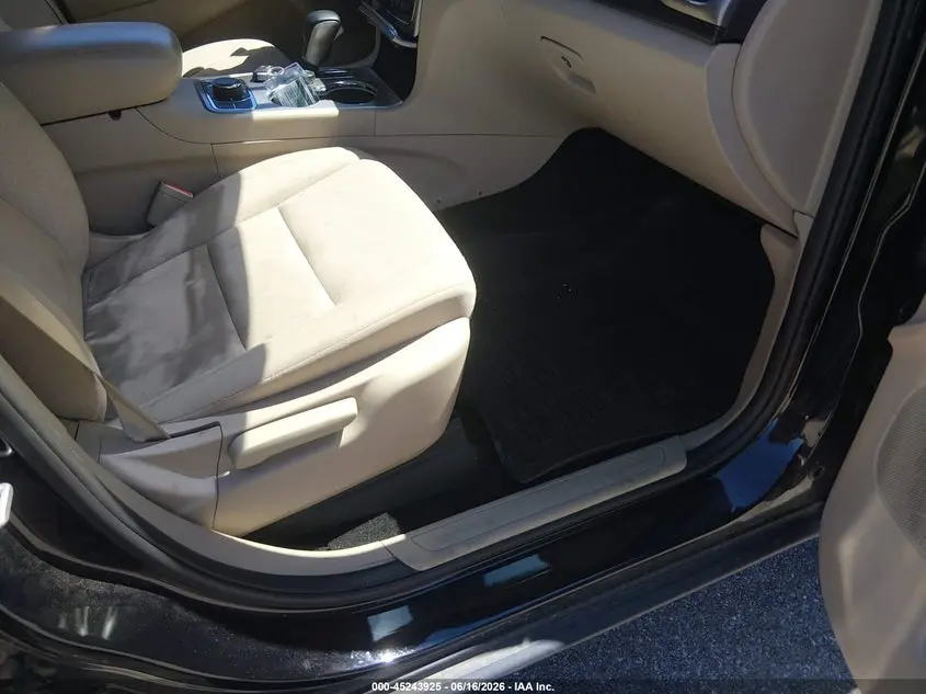 2019 JEEP GRAND CHEROKEE LAREDO E 4X4
