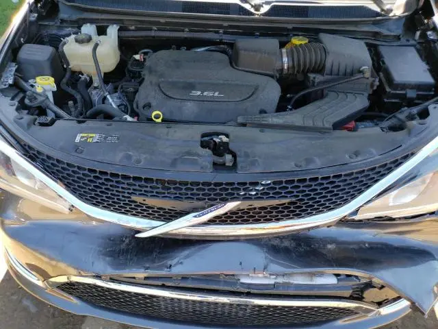2017 CHRYSLER PACIFICA TOURING L  