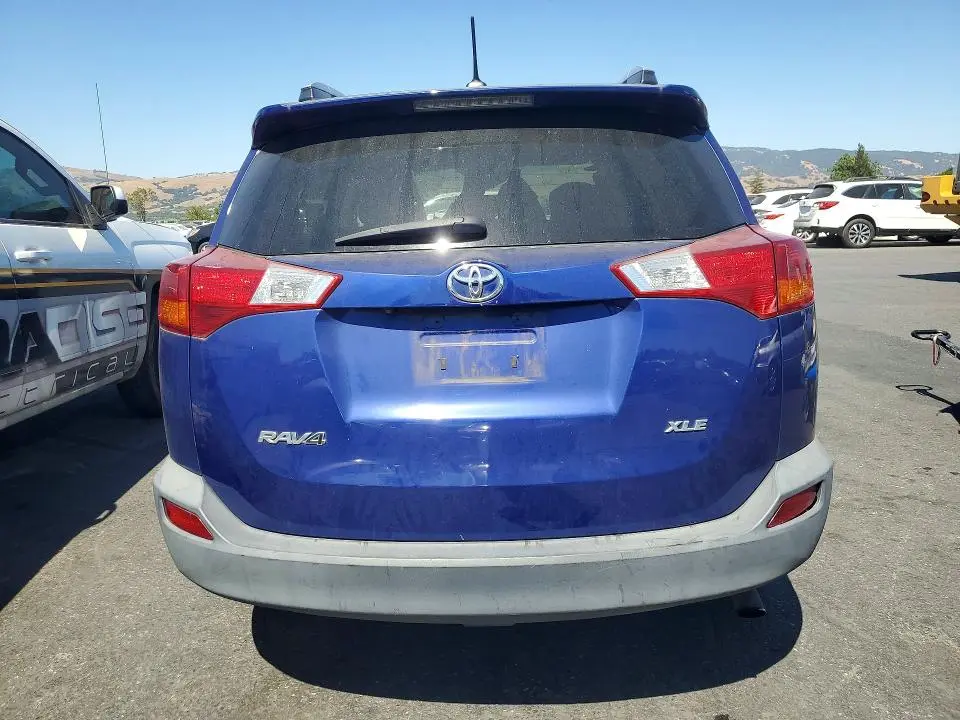 2015 TOYOTA RAV4 XLE  