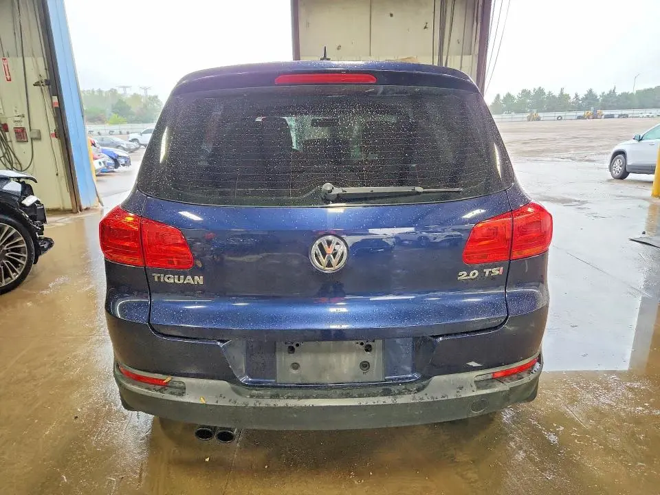 2013 VOLKSWAGEN TIGUAN S  