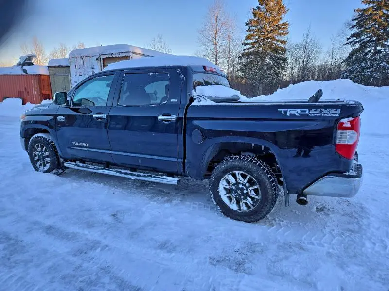 2015 TOYOTA TUNDRA CREWMAX SR5  