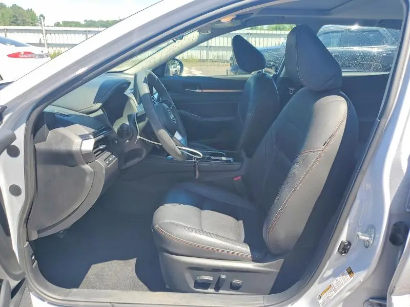 2024 NISSAN ALTIMA SR  