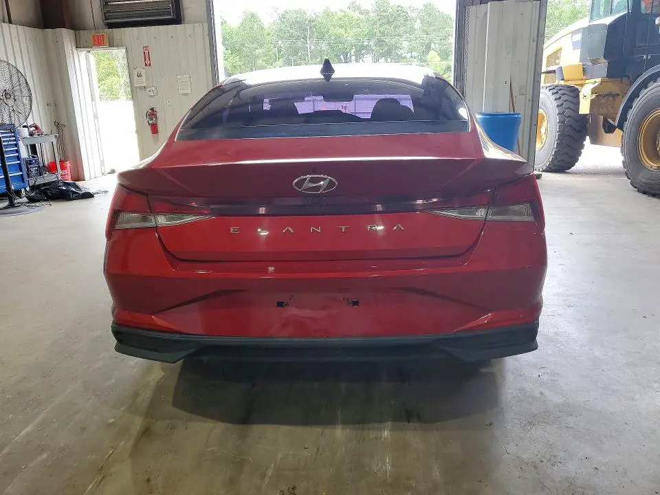 2022 HYUNDAI ELANTRA SEL  