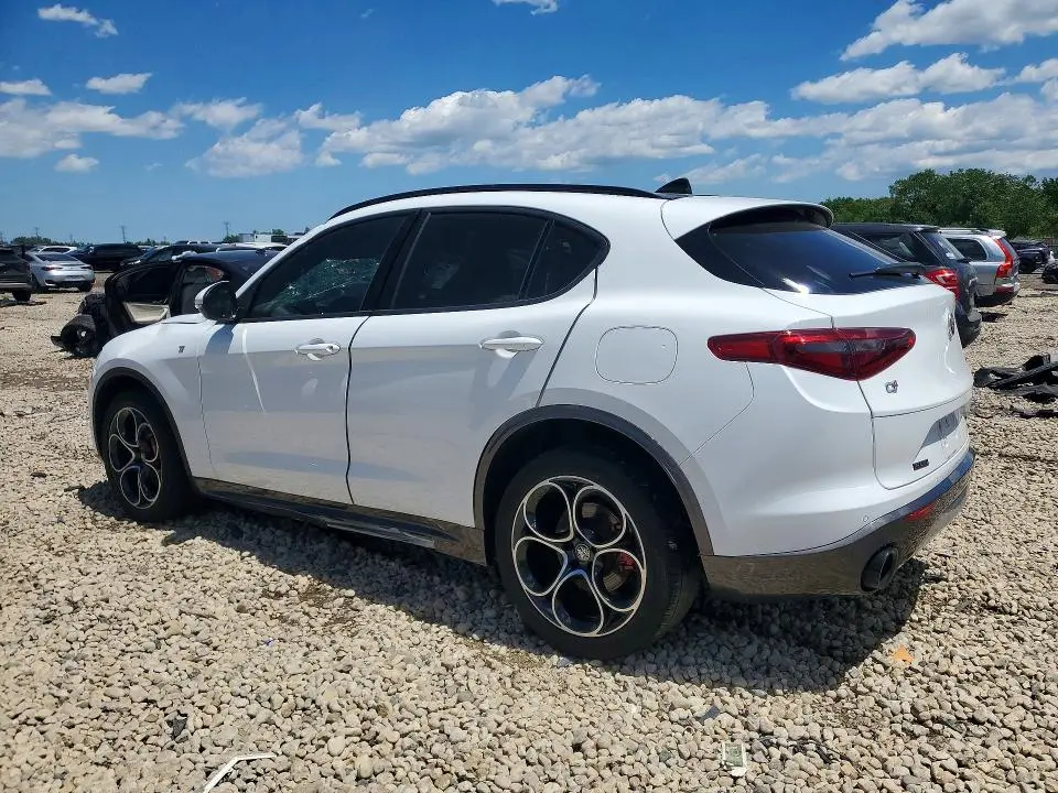 2022 ALFA ROMEO STELVIO TI  