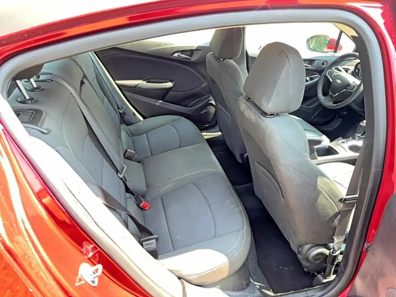 2017 CHEVROLET CRUZE LT  