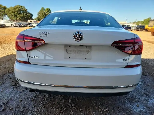 2019 VOLKSWAGEN PASSAT WOLFSBURG  