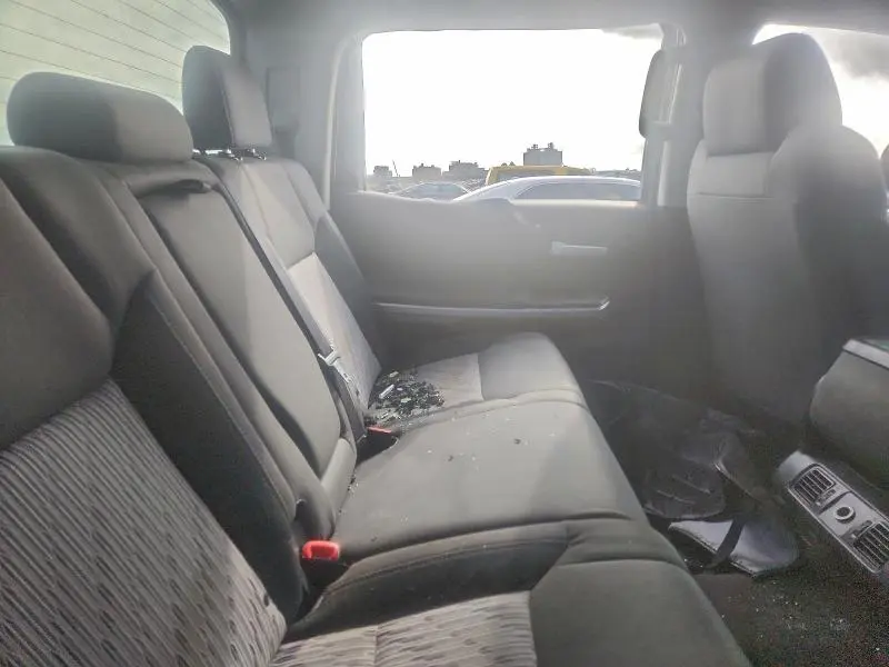 2015 TOYOTA TUNDRA SR5  