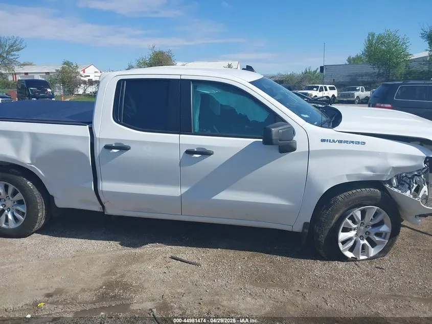 2024 CHEVROLET SILVERADO 1500 4WD  STANDARD BED CUSTOM