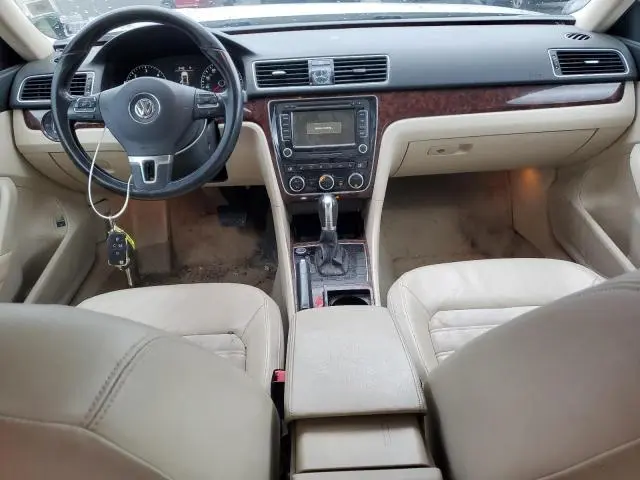 2012 VOLKSWAGEN PASSAT SEL  