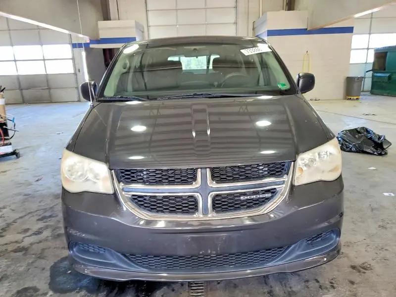 2012 DODGE GRAND CARAVAN SE  