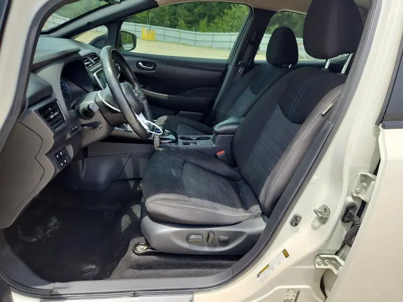2023 NISSAN LEAF SV PLUS  