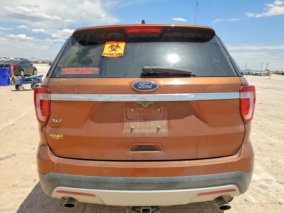 2017 FORD EXPLORER XLT  