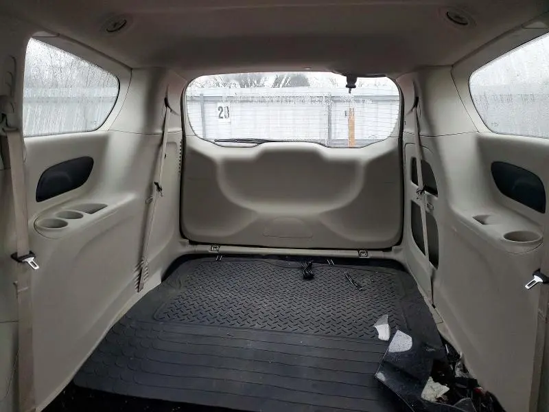 2024 CHRYSLER VOYAGER LX  