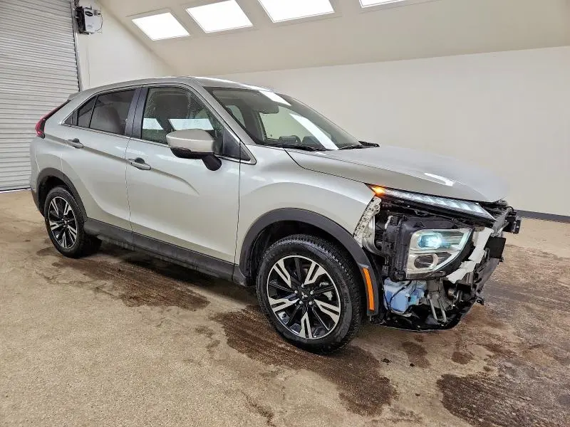 2024 MITSUBISHI ECLIPSE CROSS SE  