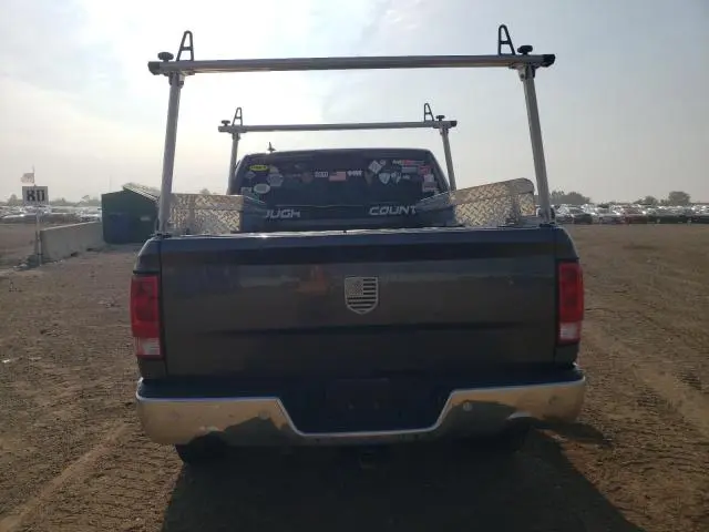 2016 RAM 1500 SLT  
