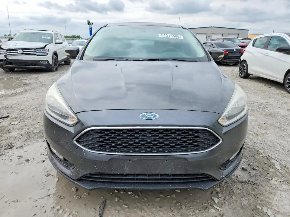 2015 FORD FOCUS SE  