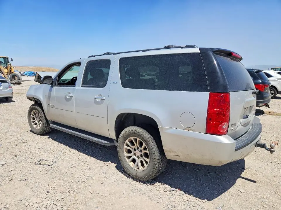 2010 GMC YUKON XL K1500 SLT  