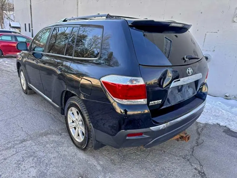 2012 TOYOTA HIGHLANDER BASE  