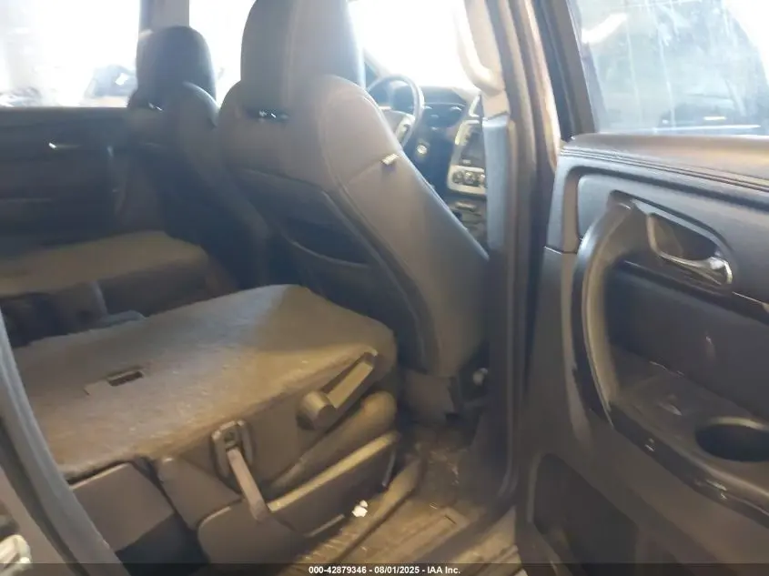 2015 GMC ACADIA SLE-2