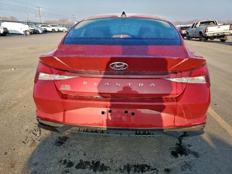 2021 HYUNDAI ELANTRA SE  