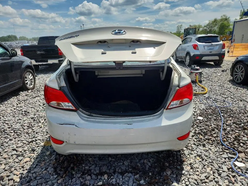2016 HYUNDAI ACCENT SE  