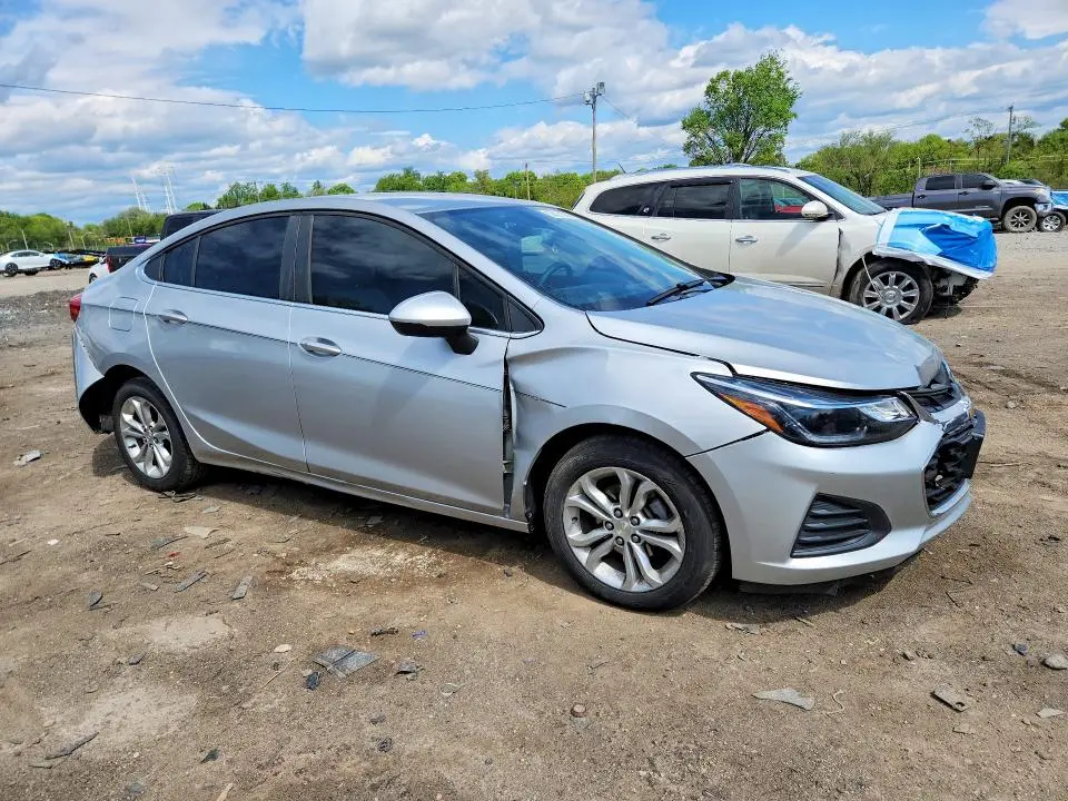 2019 CHEVROLET CRUZE LT  