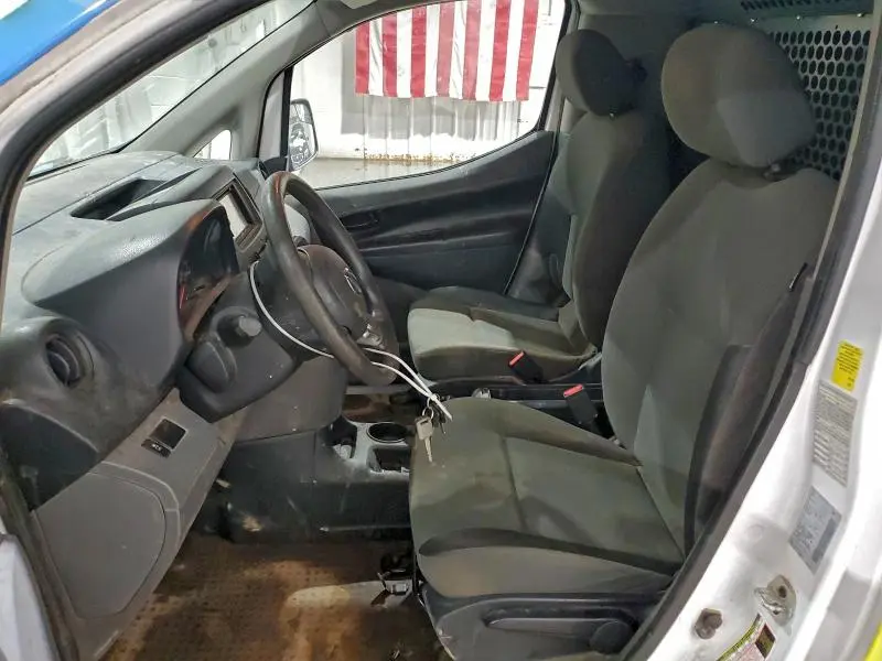 2015 NISSAN NV200 2.5S  