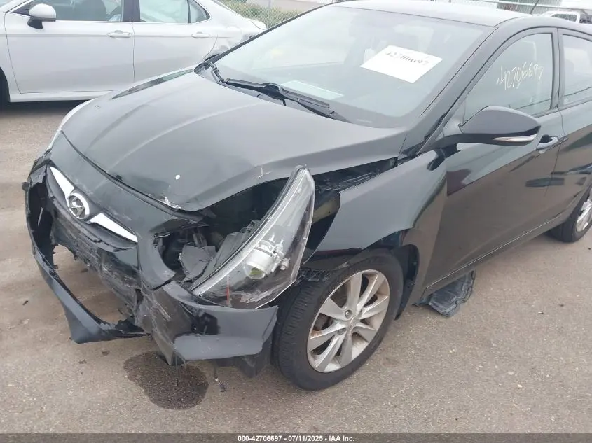 2014 HYUNDAI ACCENT SE