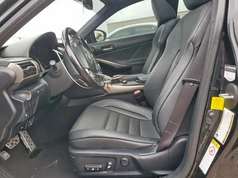 2016 LEXUS IS 200T