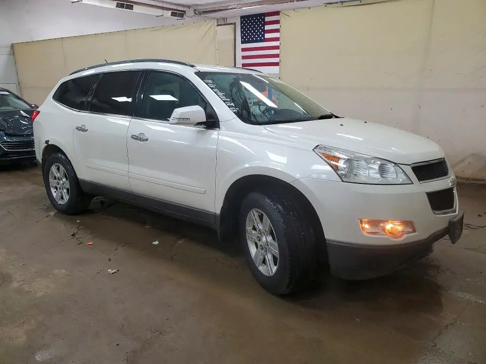 2011 CHEVROLET TRAVERSE LT  