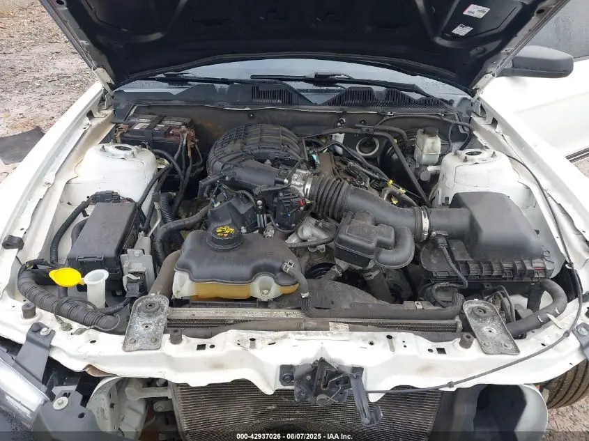 2012 FORD MUSTANG V6