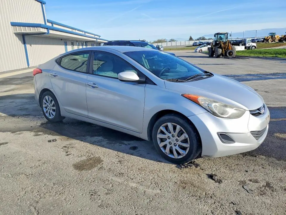 2011 HYUNDAI ELANTRA GLS  