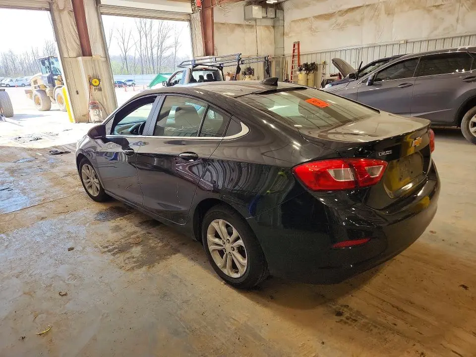 2019 CHEVROLET CRUZE LT  
