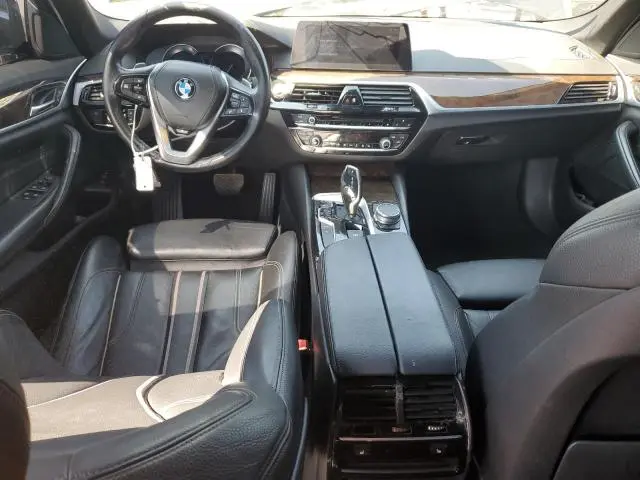 2018 BMW 530XE   