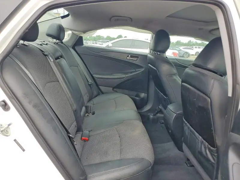 2013 HYUNDAI SONATA SE  