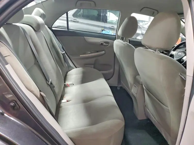 2013 TOYOTA COROLLA LE  