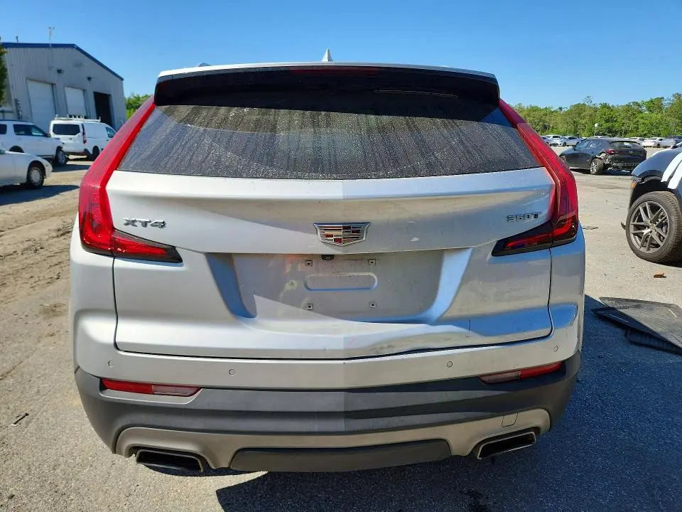 2022 CADILLAC XT4 PREMIUM LUXURY  